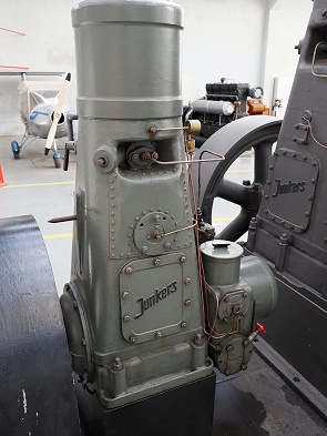 kleine Gegenkolbenmaschine