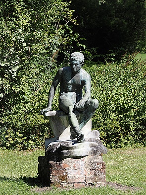Statue