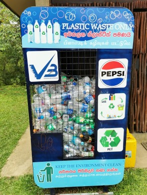 Plastik Sammelcontainer