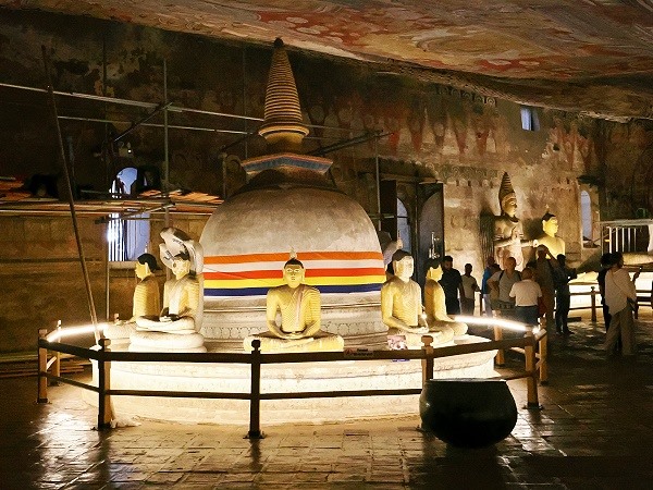 Höhle