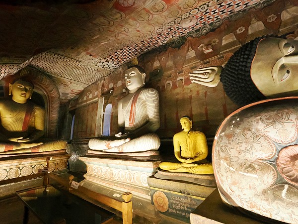 Diverse Buddhas