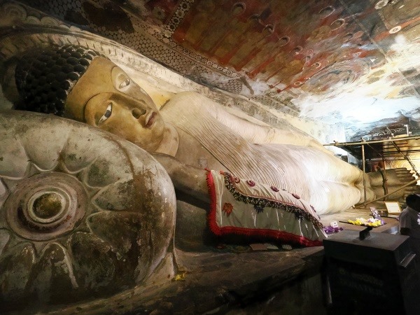 Liegender Buddha
