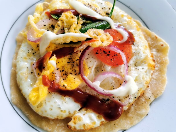 Leckere Eier auf Roti