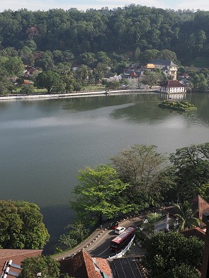Ausblick See und Zahntempel